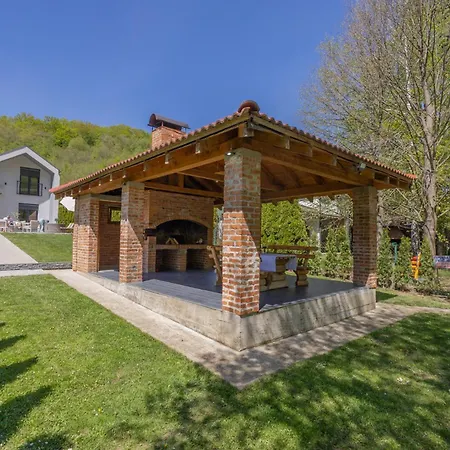 Alba Rekavice Krupa Na Vrbasu Villa Banja Luka