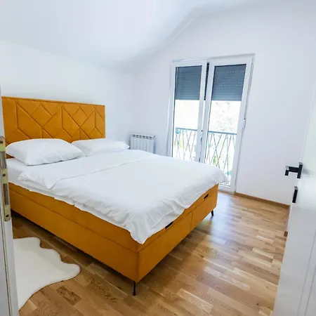 Alba Rekavice Krupa Na Vrbasu *