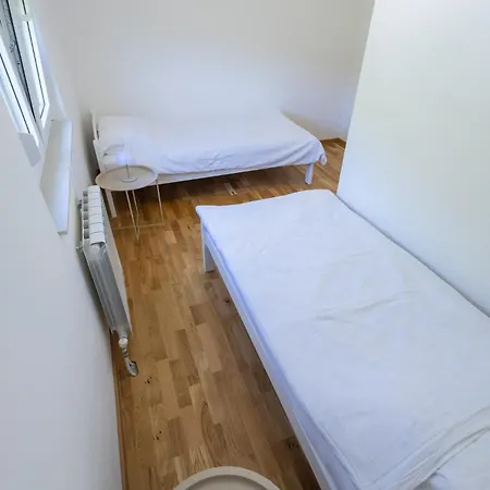 Alba Rekavice Krupa Na Vrbasu Villa Banja Luka